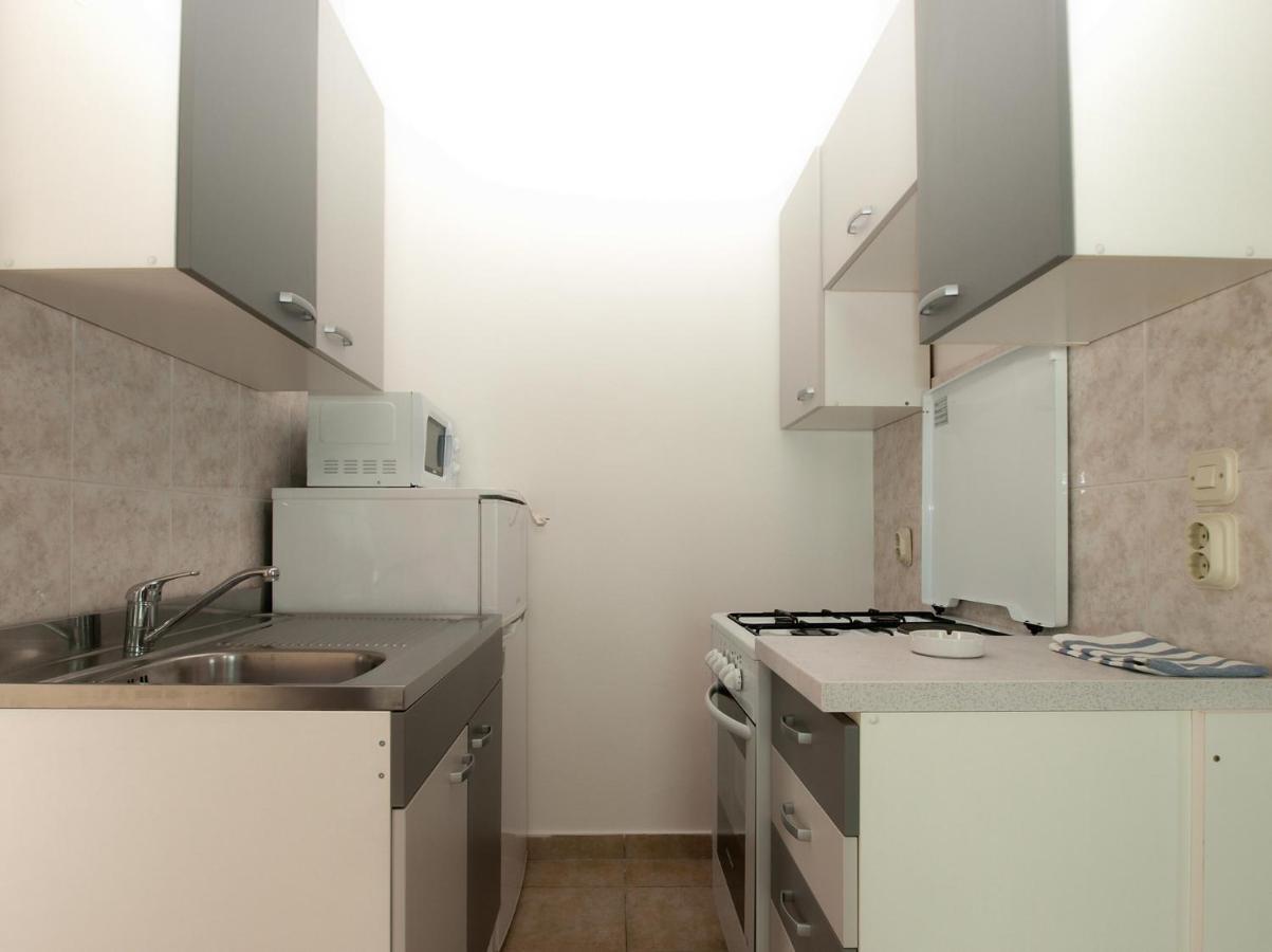 Apartments Biskupije 810 Медулин Экстерьер фото