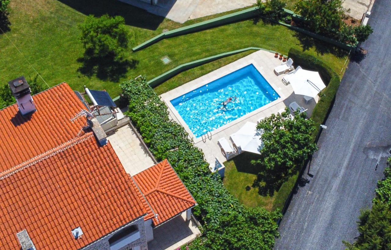 Apartments Biskupije 810 Медулин Экстерьер фото