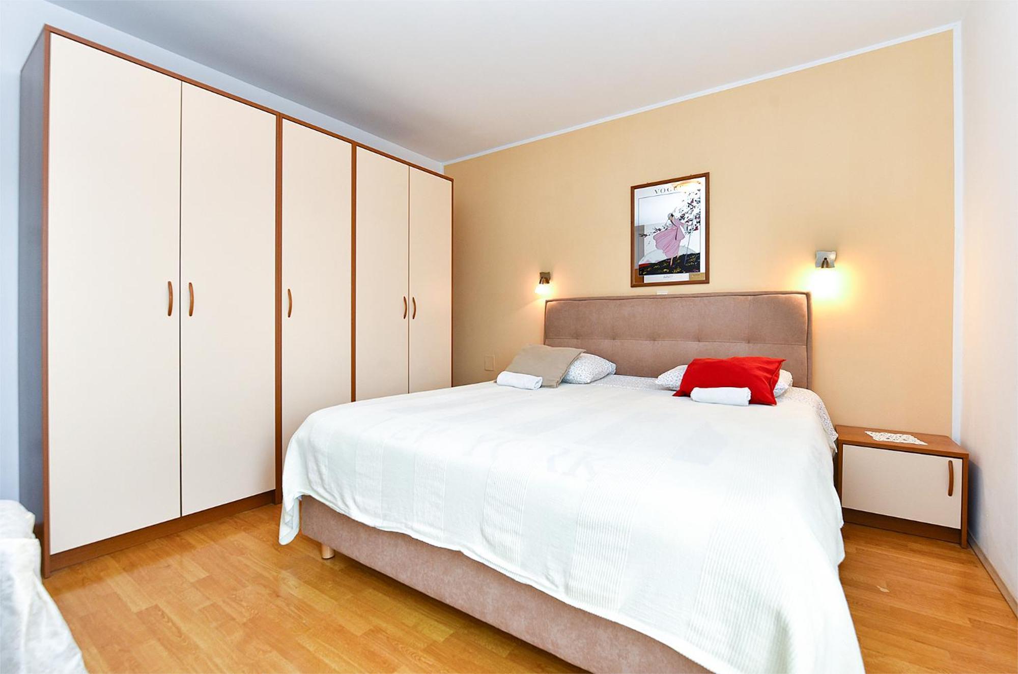 Apartments Biskupije 810 Медулин Экстерьер фото
