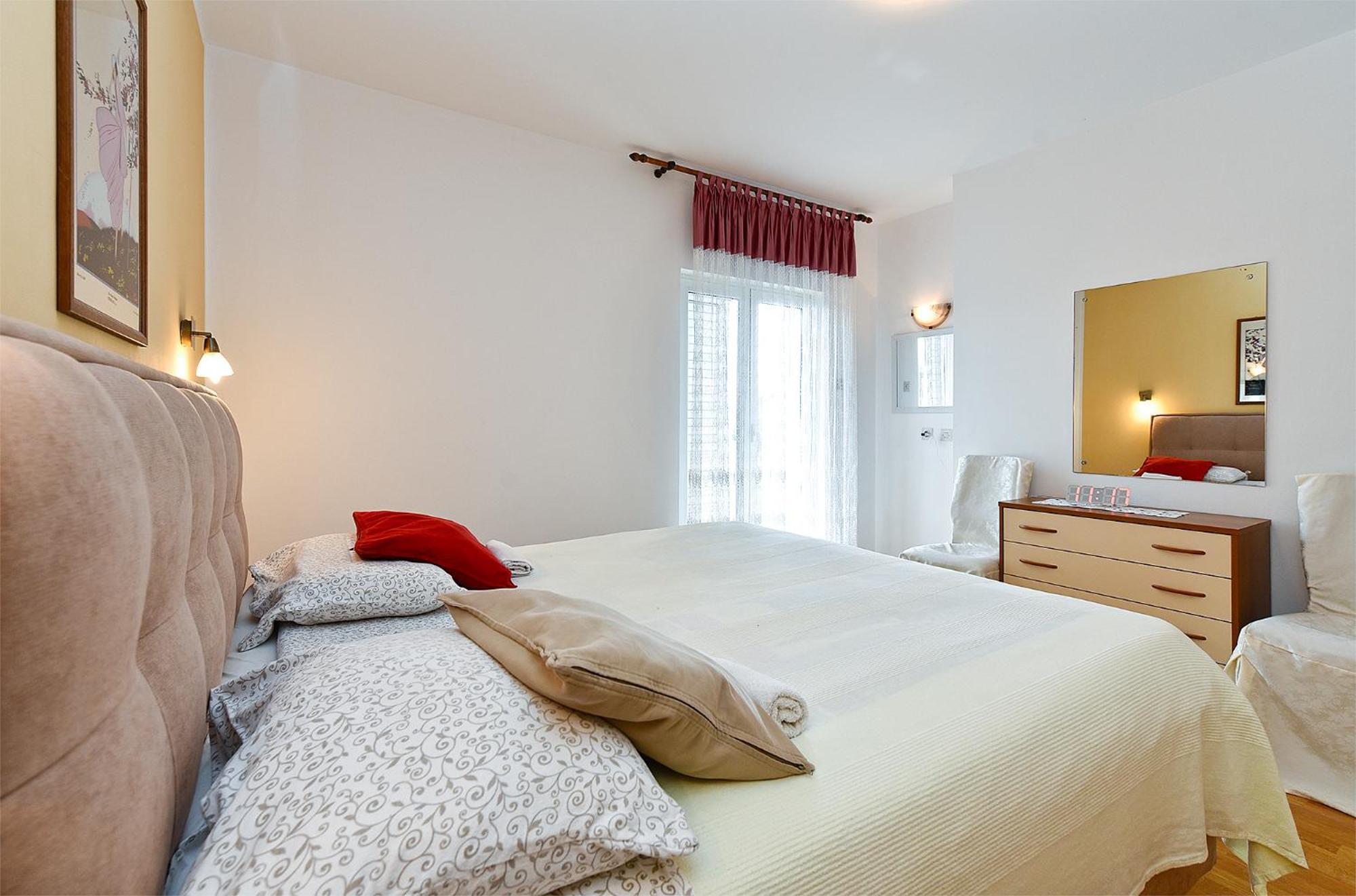 Apartments Biskupije 810 Медулин Экстерьер фото